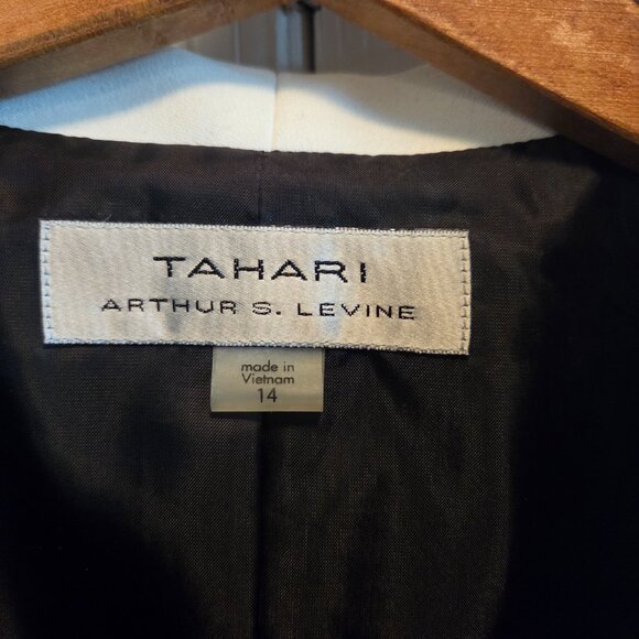 Tahari Arthur Levine NWT size 14 pant suit B&W white - Picture 2 of 8